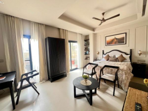 Eden Stays - Heritage Penthouse Apartment